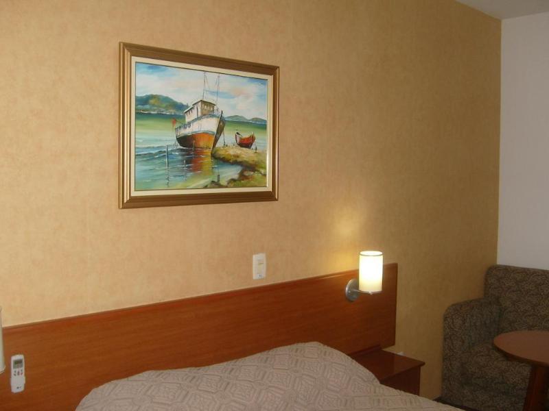 בויטובה Hotel Rafeli מראה חיצוני תמונה